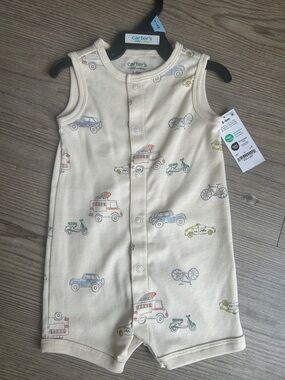 NWT Carter’s snap up vehicle romper